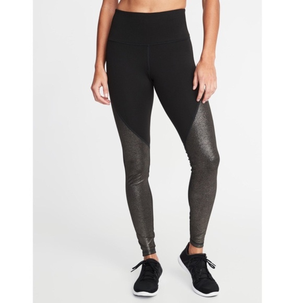 Old Navy Go Dry Leggings 2 pairs